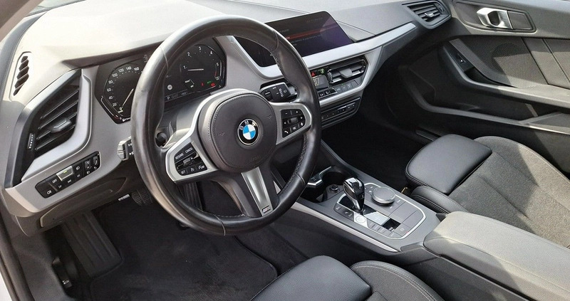 BMW Seria 1 cena 75900 przebieg: 168690, rok produkcji 2020 z Swarzędz małe 379